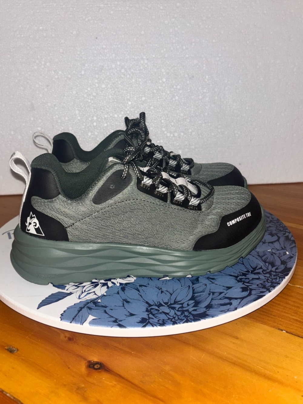 Rocky Composite Toe Work Shoes Women’s 6.5 Green Lightweight Safety